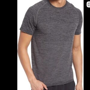 Z by Zella Mens M Gray Athletic Shirt Moisture Wicking Gym Tee Workout Top